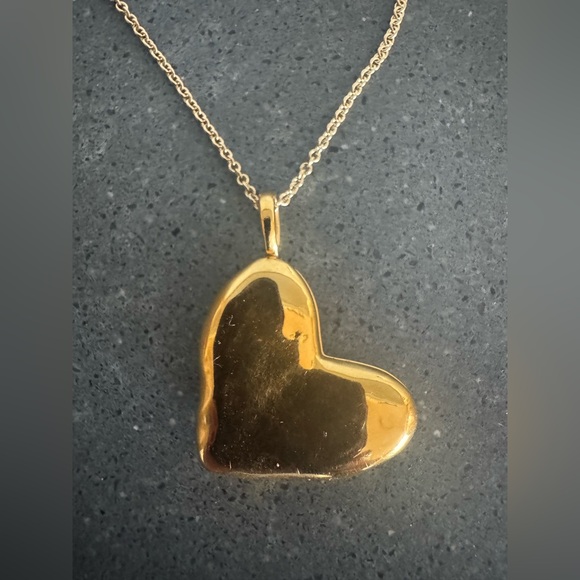 Monica Vinader Gold Locket Necklace.  In excellent condition. - Picture 2 of 4